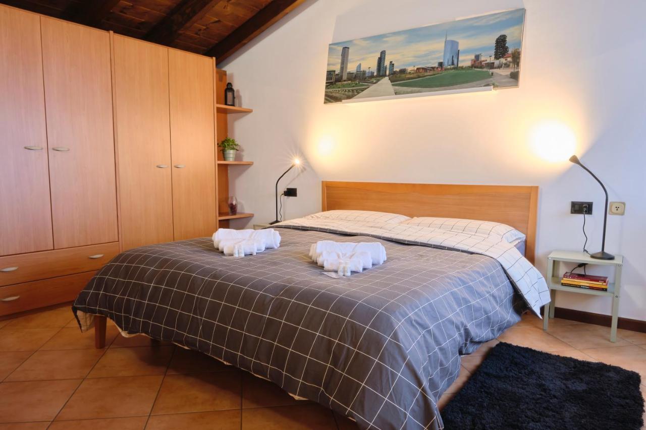 10' From Malpensa Casa Moderna, Netflix & Wi-Fi Apartment Casorate Sempione Bagian luar foto