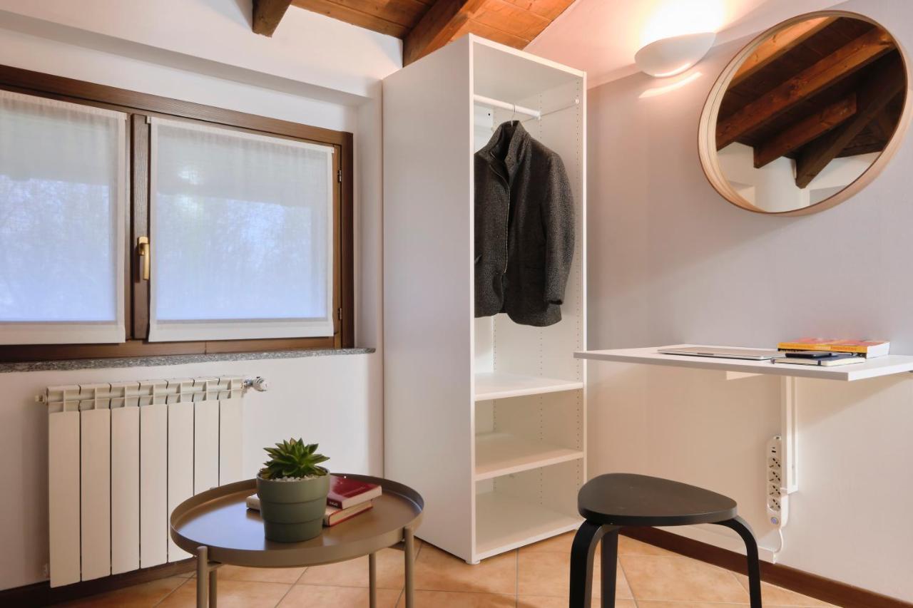 10' From Malpensa Casa Moderna, Netflix & Wi-Fi Apartment Casorate Sempione Bagian luar foto